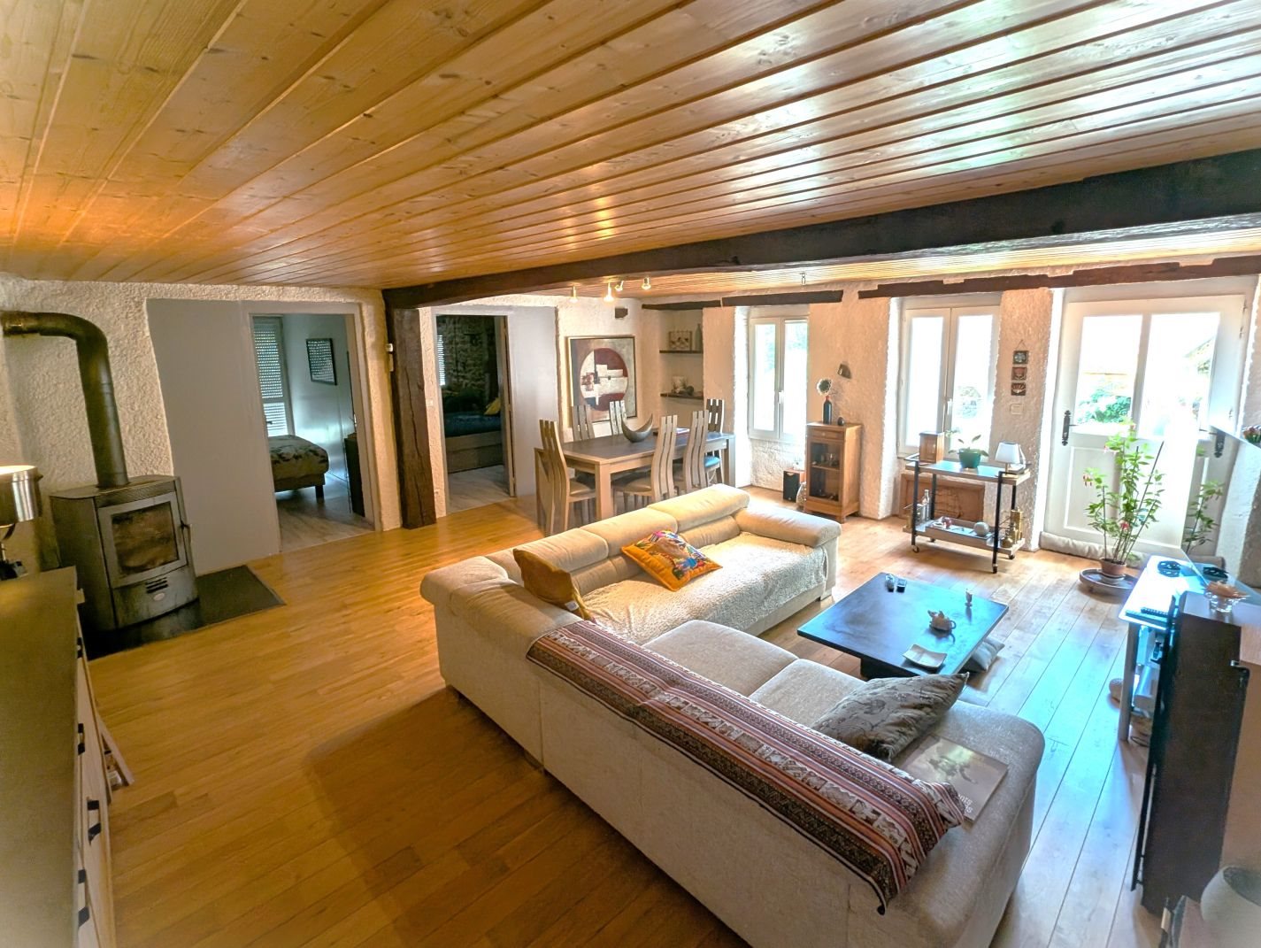Maison à vendre, 266m², Ambierle