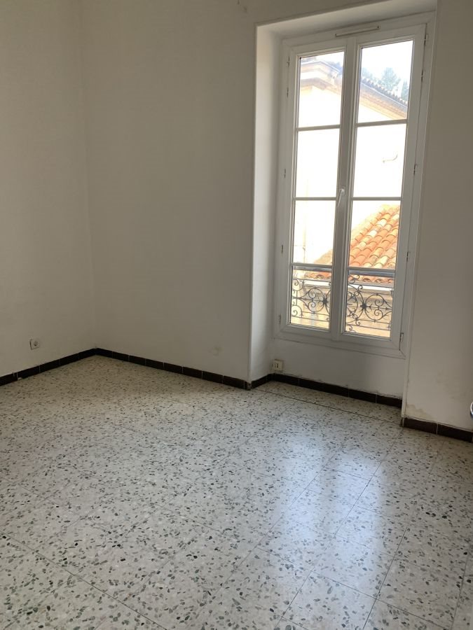 Appartement à louer, 53m², Nîmes