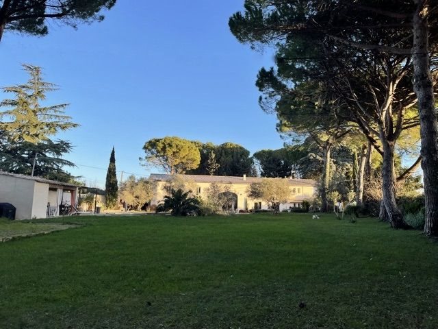 Maison à vendre, 300m², Nîmes