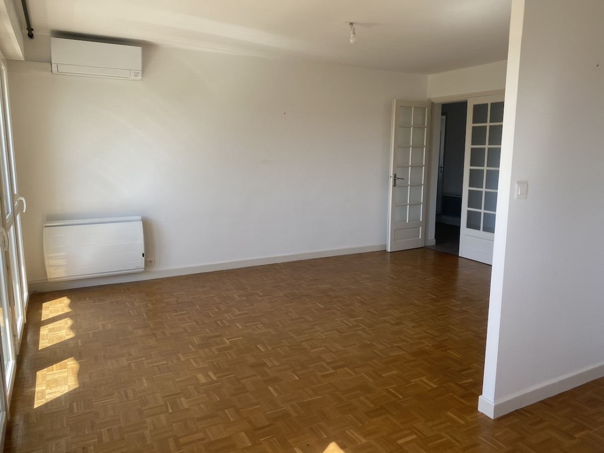Appartement à louer, 82m², Albi