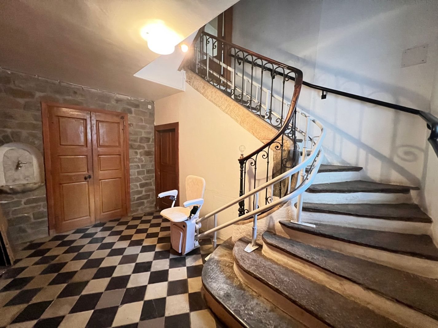 Maison à vendre, 392m², Saint-Pons-de-Thomières