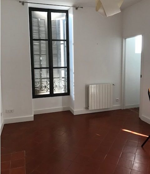 Appartement à louer, 92m², Nîmes