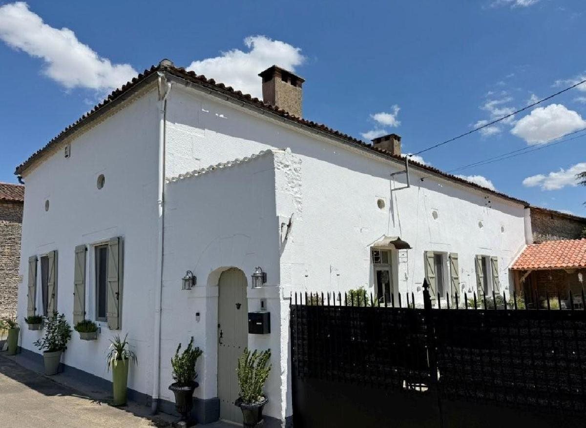 Maison à vendre, 227m², Civray