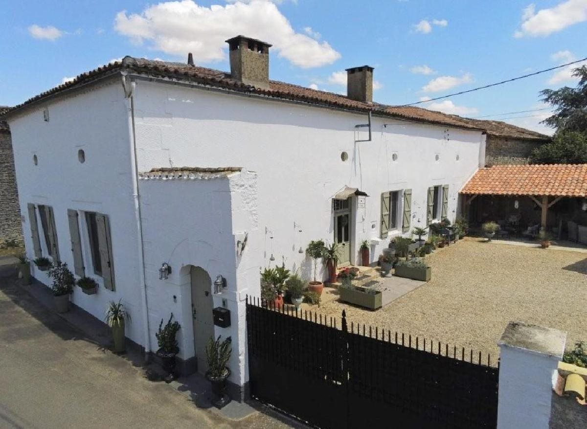 Maison à vendre, 227m², Civray