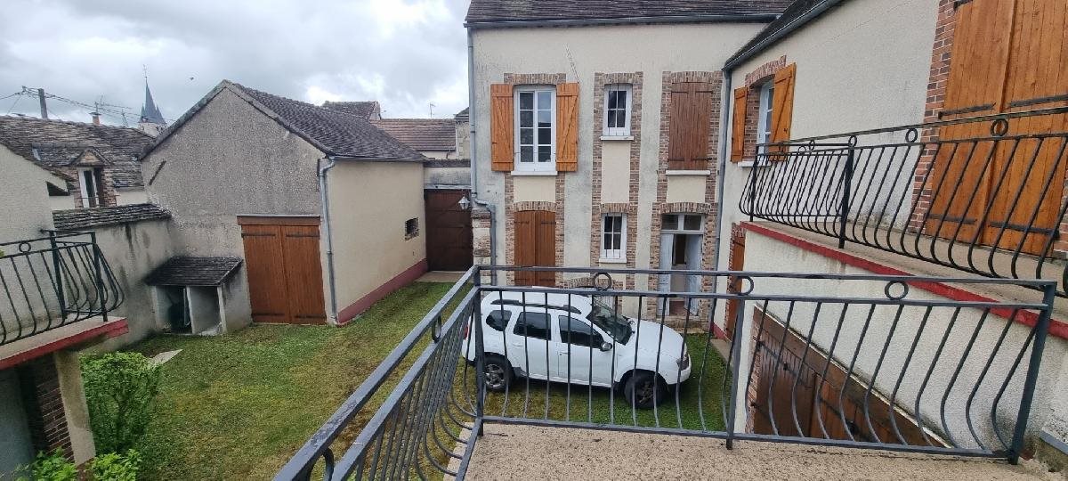 Maison à vendre, 151m², Pont-sur-Yonne