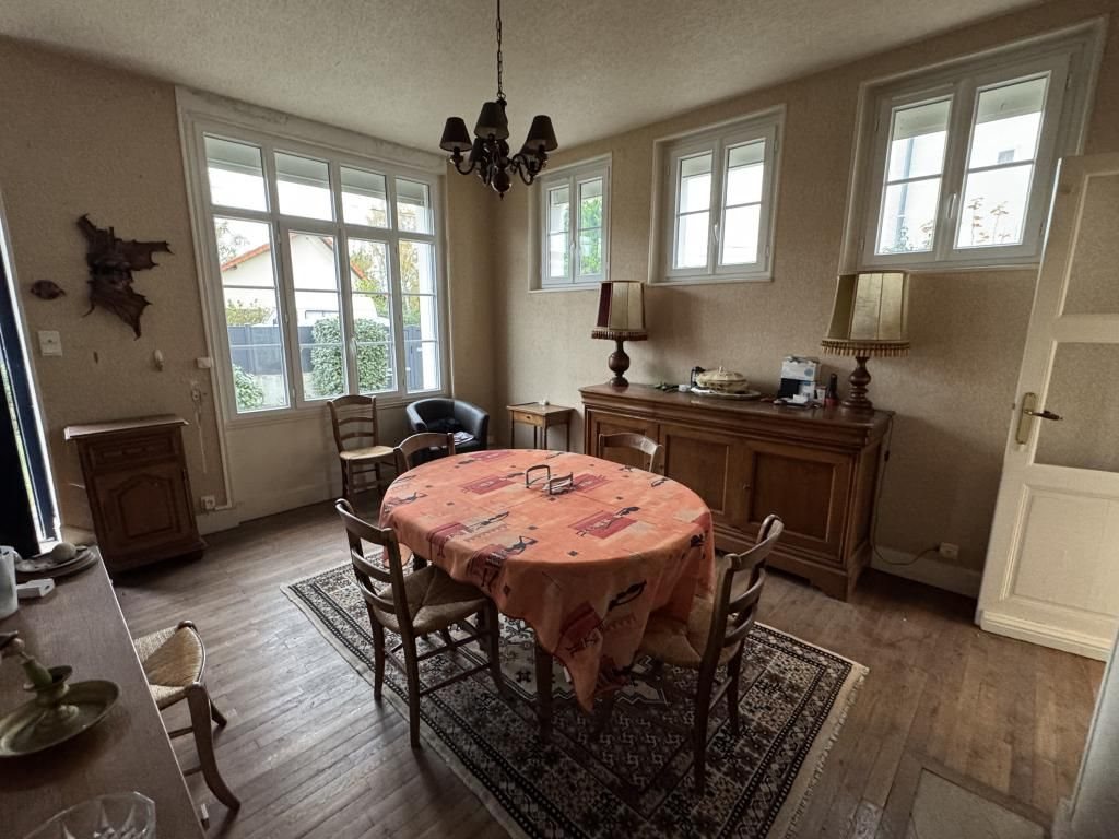 Maison à vendre, 92m², Saint-Amand-Montrond