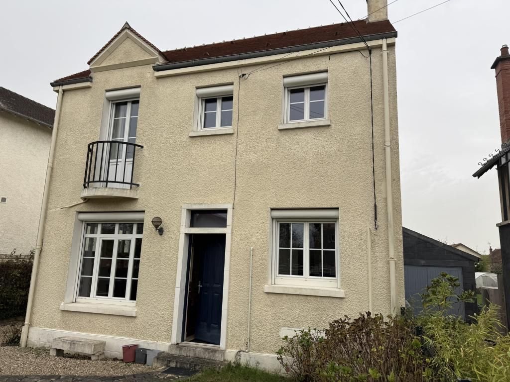 Maison à vendre, 92m², Saint-Amand-Montrond