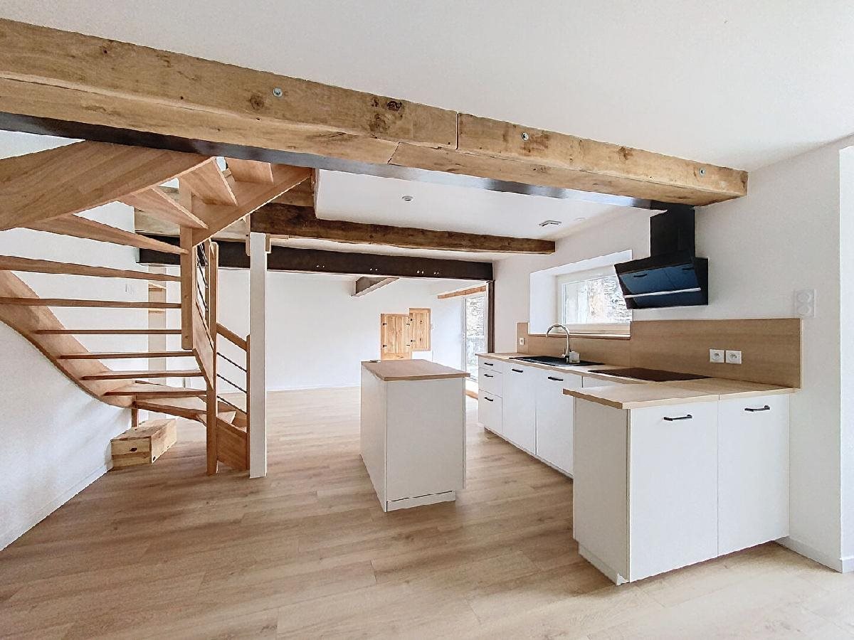 Maison à louer, 66m², Igé