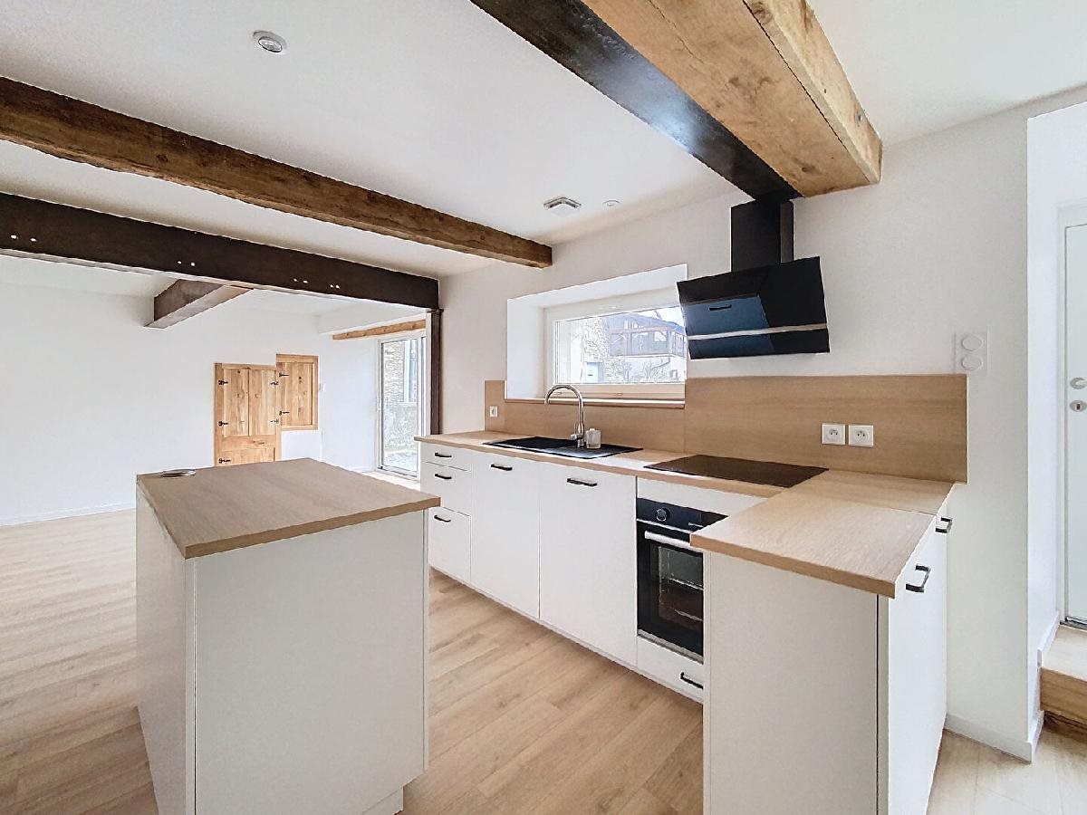 Maison à louer, 66m², Igé