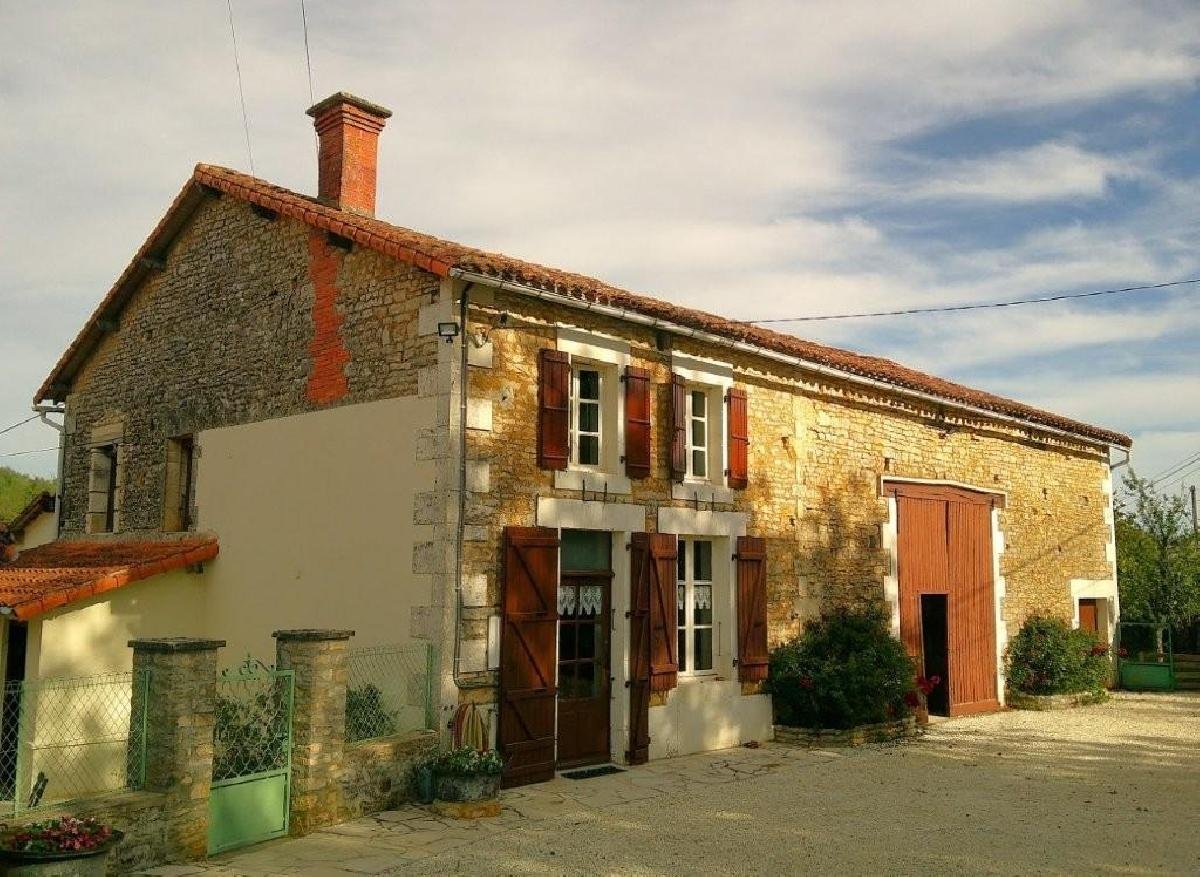 Maison à vendre, 128m², Nanteuil-en-Vallée