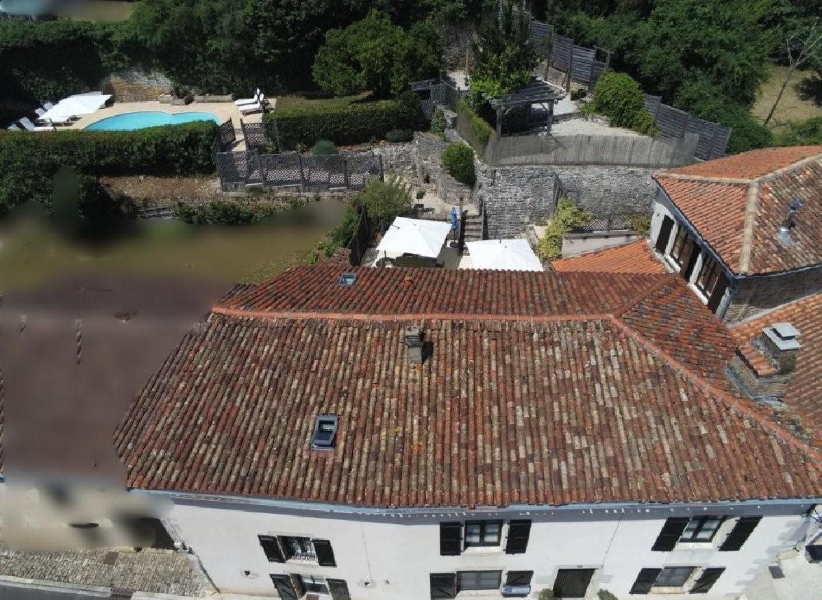 Maison à vendre, 284m², Nanteuil-en-Vallée