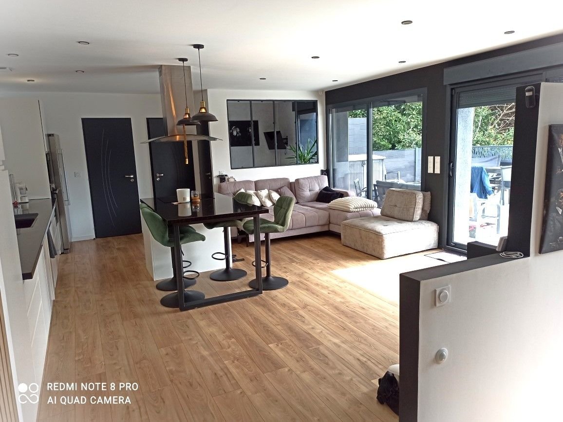 Maison à vendre, 101m², Saint-Genest-Lerpt