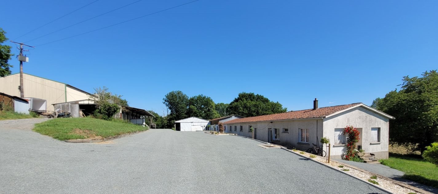 Maison à vendre, 644m², Largeasse