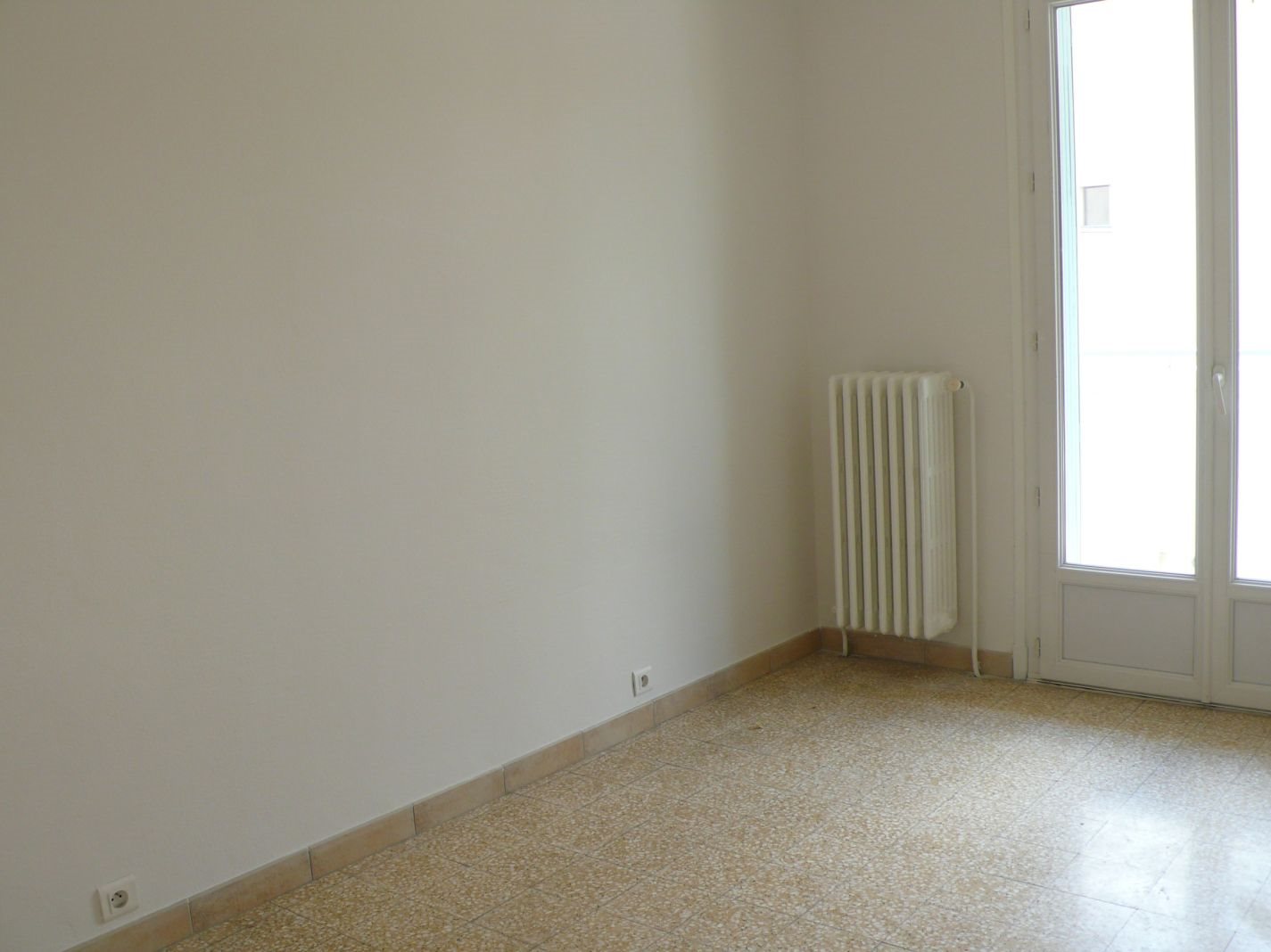 Appartement à louer, 60m², Nîmes