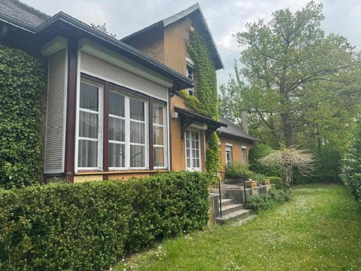 Maison à vendre, 230m², Bourg-et-Comin