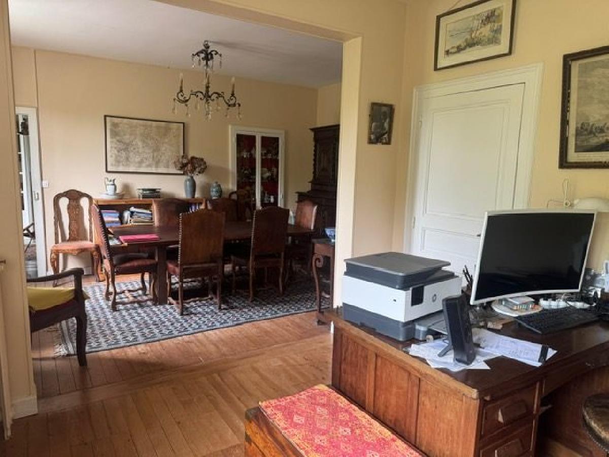 Maison à vendre, 230m², Bourg-et-Comin