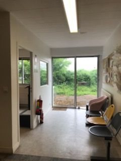 Maison à louer, 1450m², La Chapelle-Saint-Luc