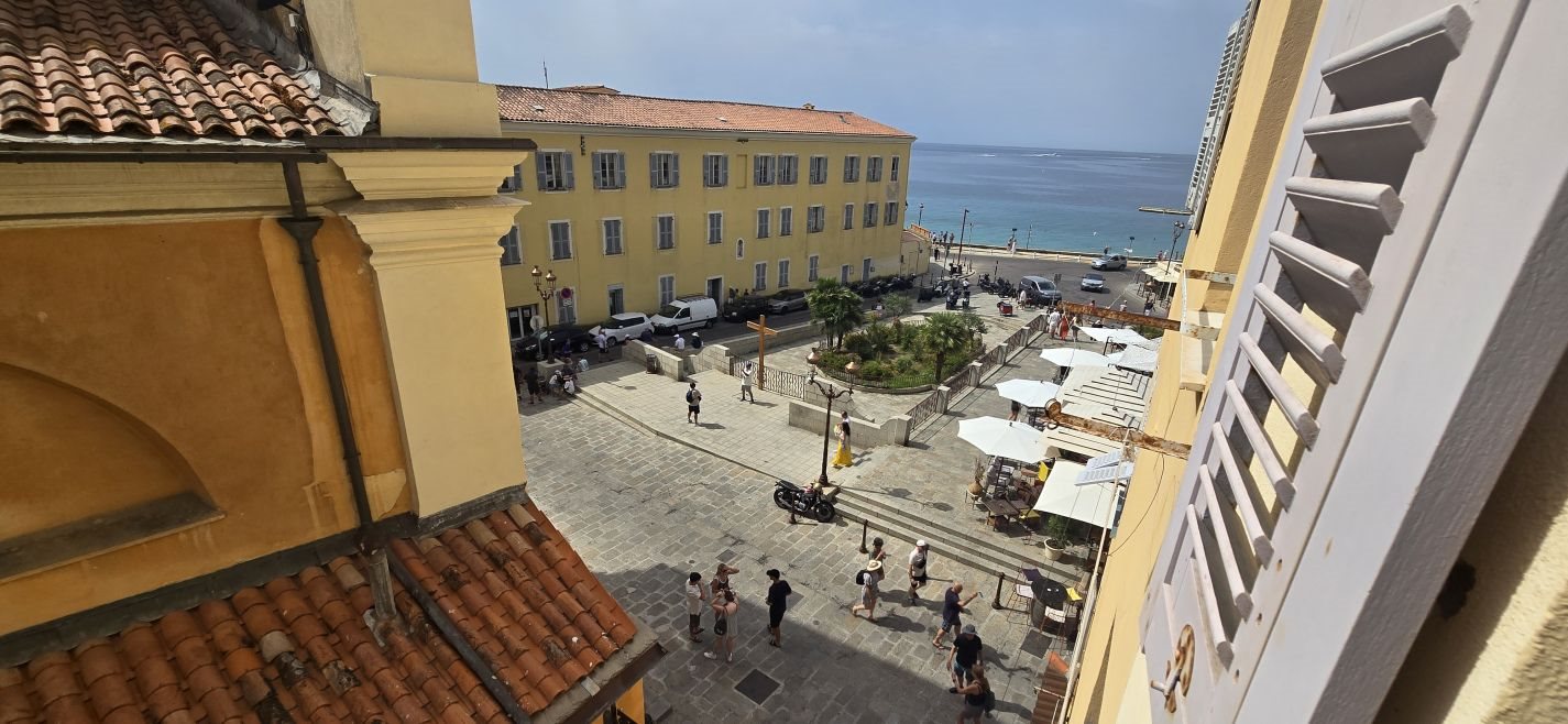 Appartement à louer, 49m², Ajaccio
