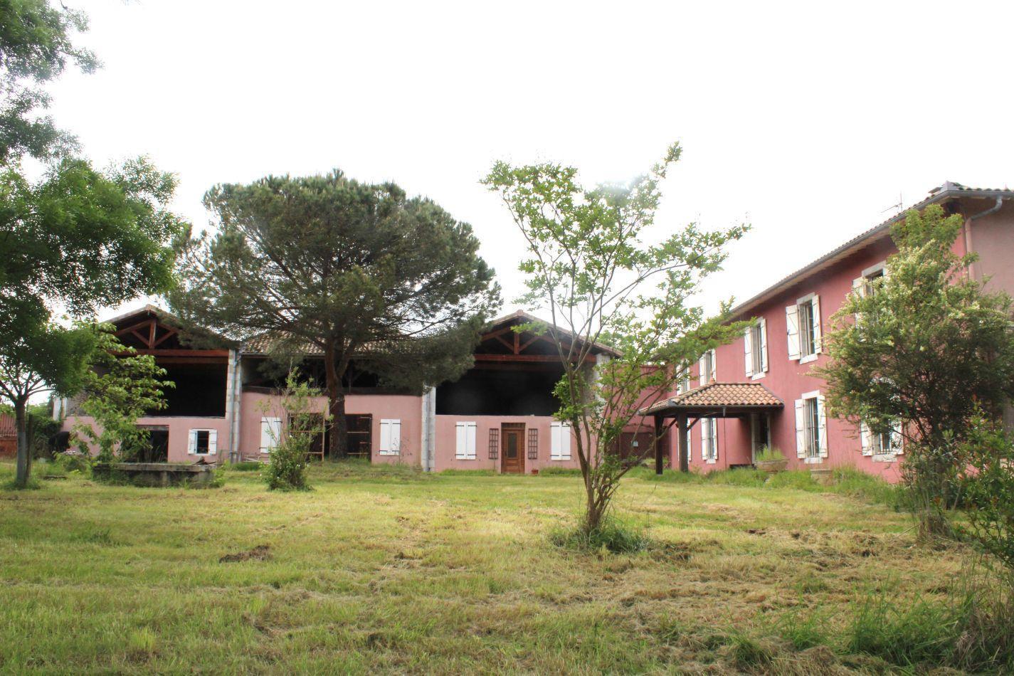 Maison à vendre, 330m², Saint-Gaudens