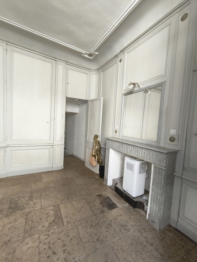 Appartement à louer, 27m², Nîmes