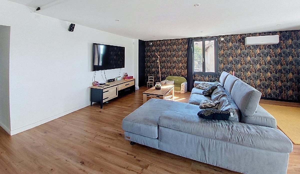 Maison à vendre, 220m², Lantignié
