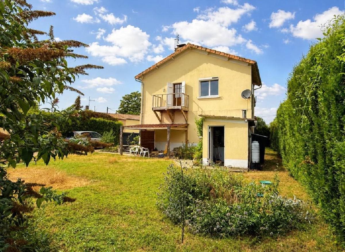 Maison à vendre, 126m², Aigre