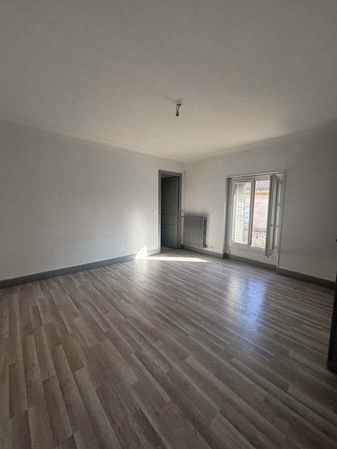 Appartement à louer, 50m², Nîmes