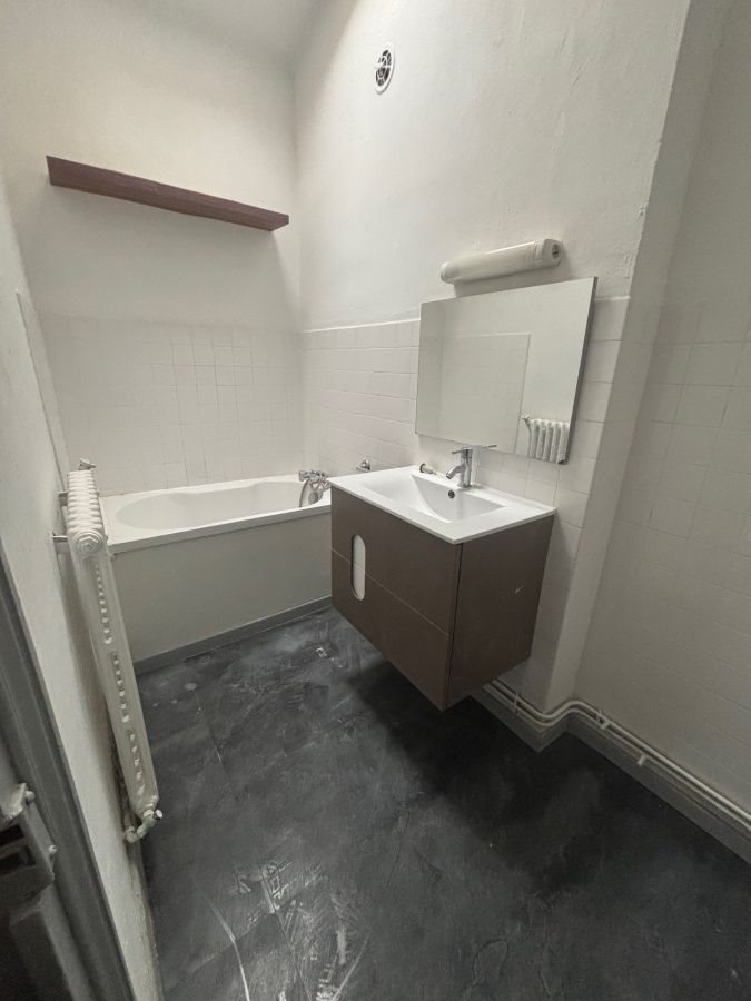 Appartement à louer, 50m², Nîmes