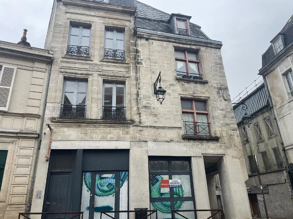 Maison à vendre, 340m², Laon