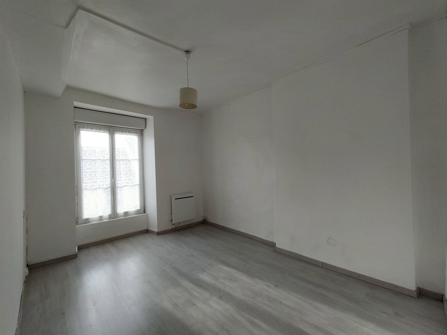 Maison à louer, 61m², Villaines-la-Juhel
