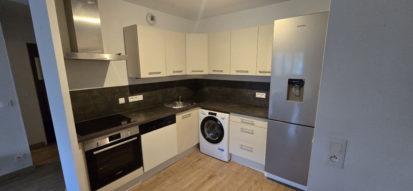 Appartement à louer, 63m², Ajaccio