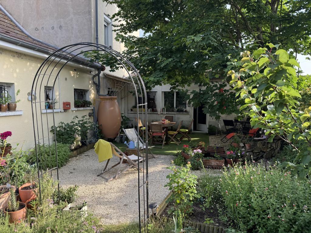 Maison à vendre, 202m², Saint-Amand-Montrond