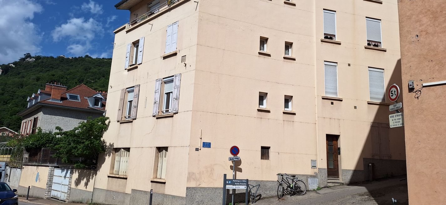 Appartement à louer, 48m², La Tronche
