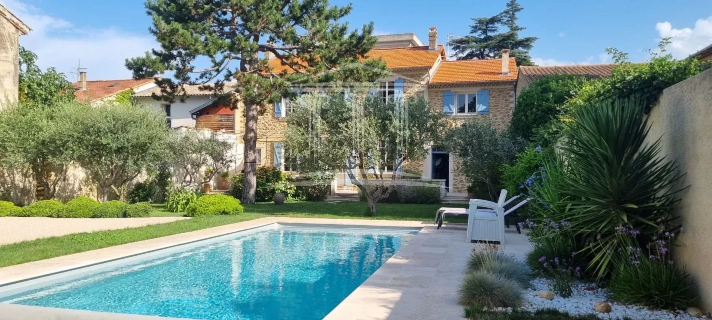 Maison à vendre, 185m², Sorgues