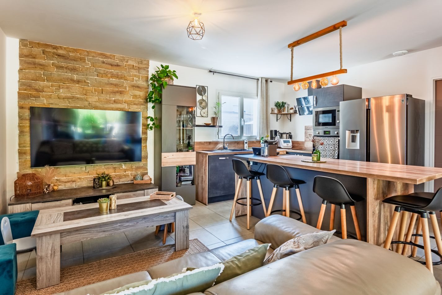 Maison à vendre, 81m², Bessan