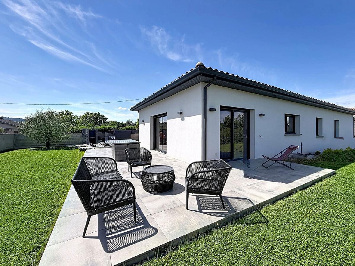 Maison à vendre, 131m², Prissé
