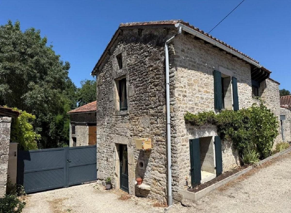 Maison à vendre, 182m², Mansle