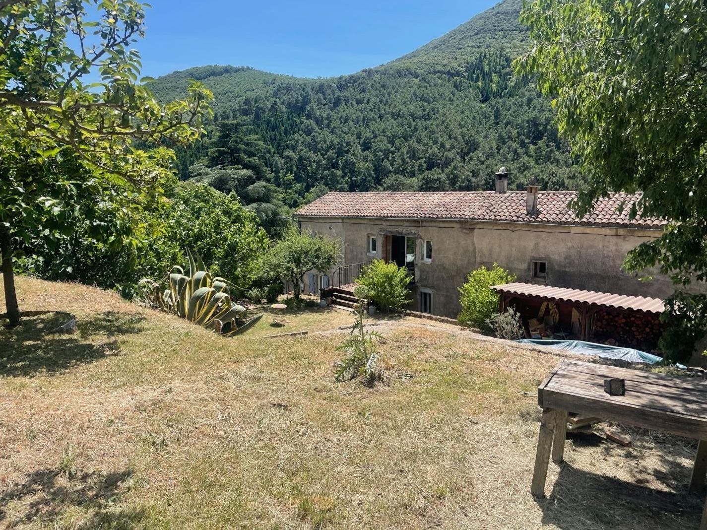Appartement à louer, 118m², Saint-Jean-de-Valériscle
