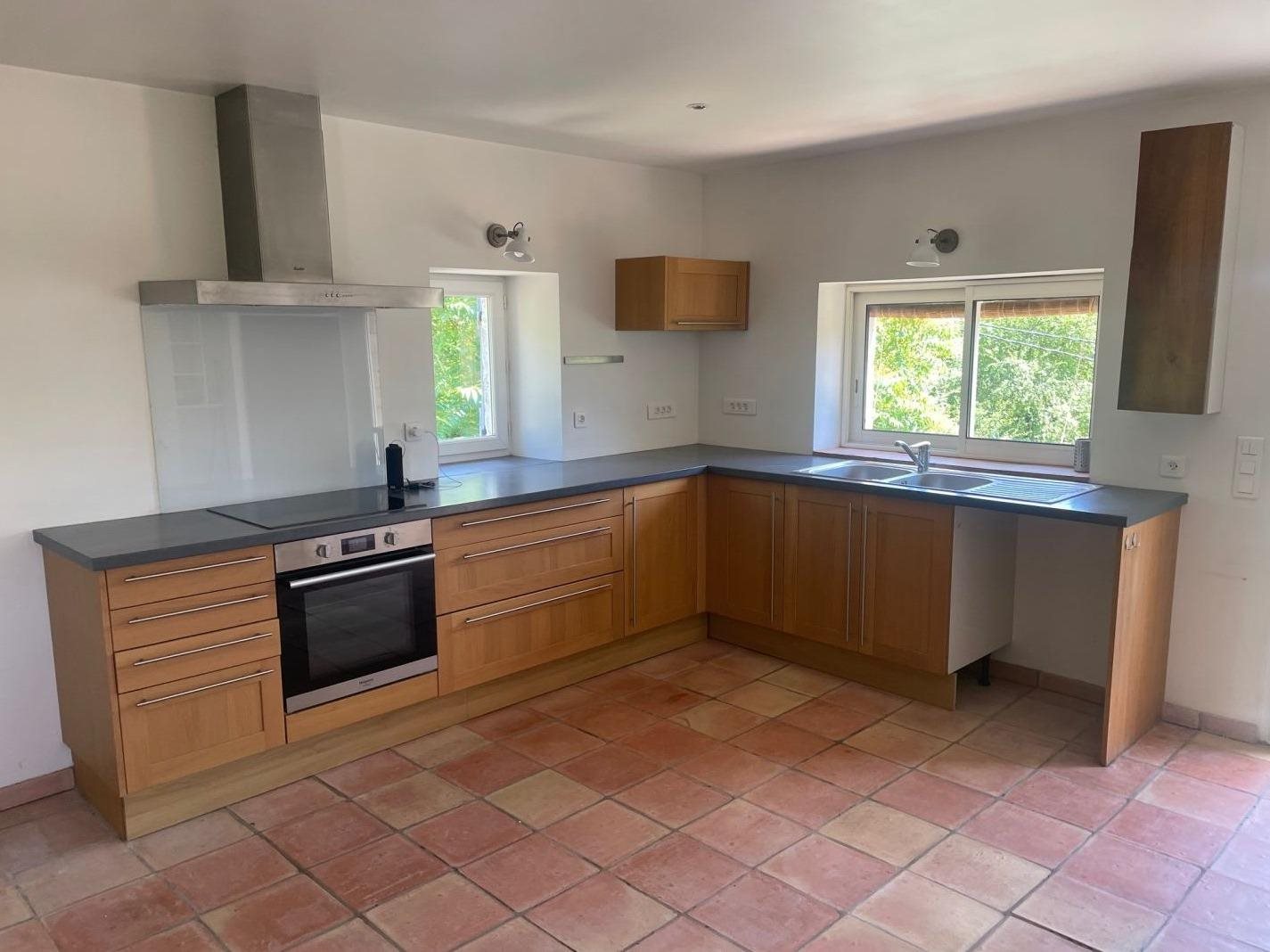 Appartement à louer, 118m², Saint-Jean-de-Valériscle