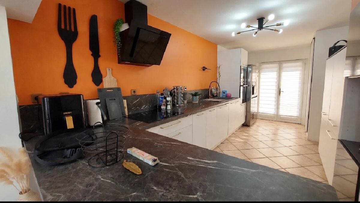 Maison à vendre, 135m², Pont-sur-Yonne