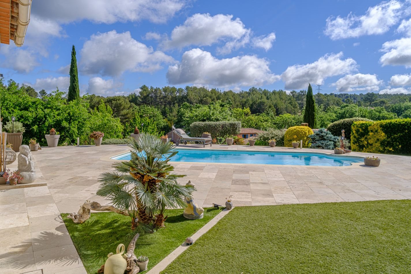Maison à vendre, 143m², Mimet