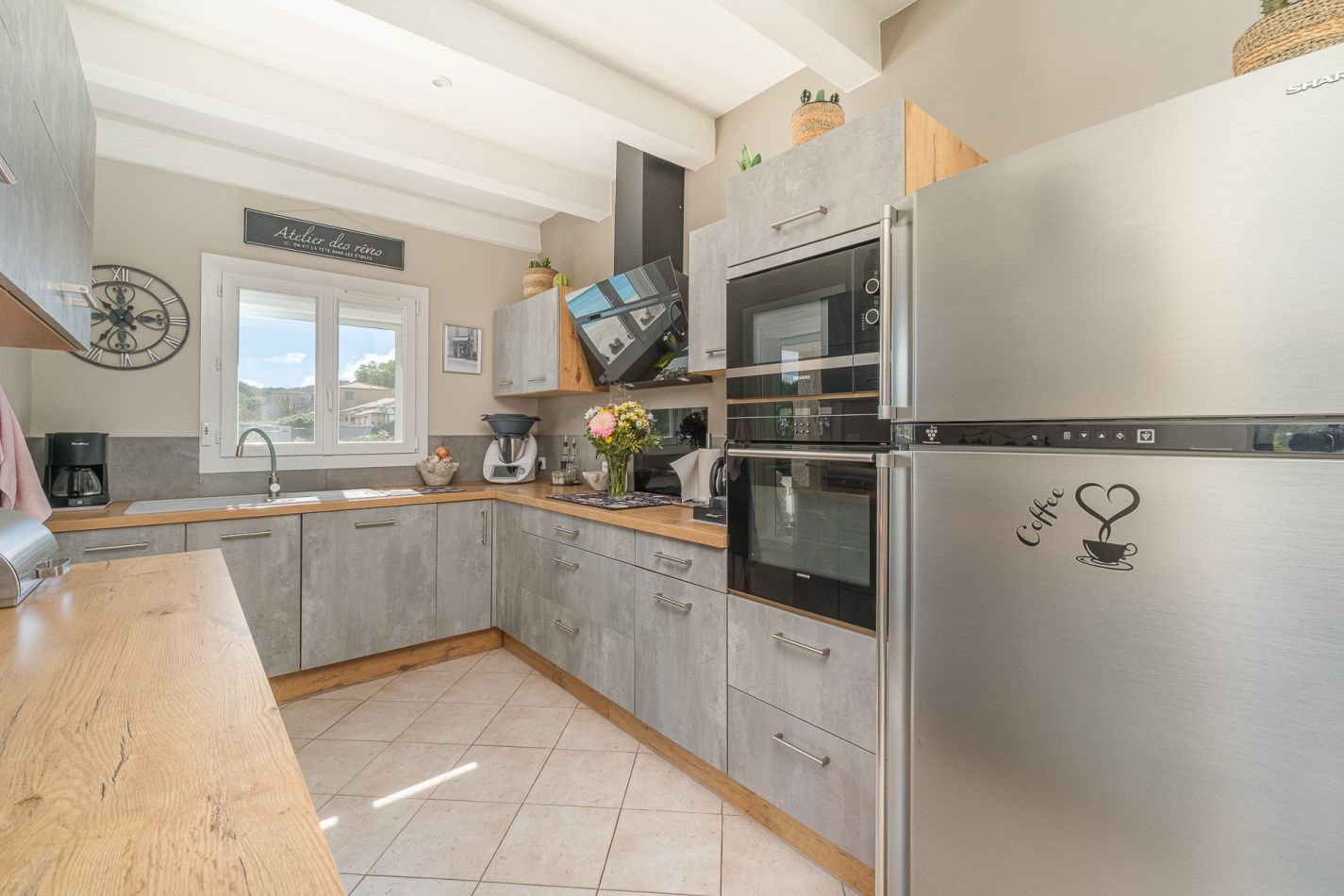 Maison à vendre, 143m², Mimet