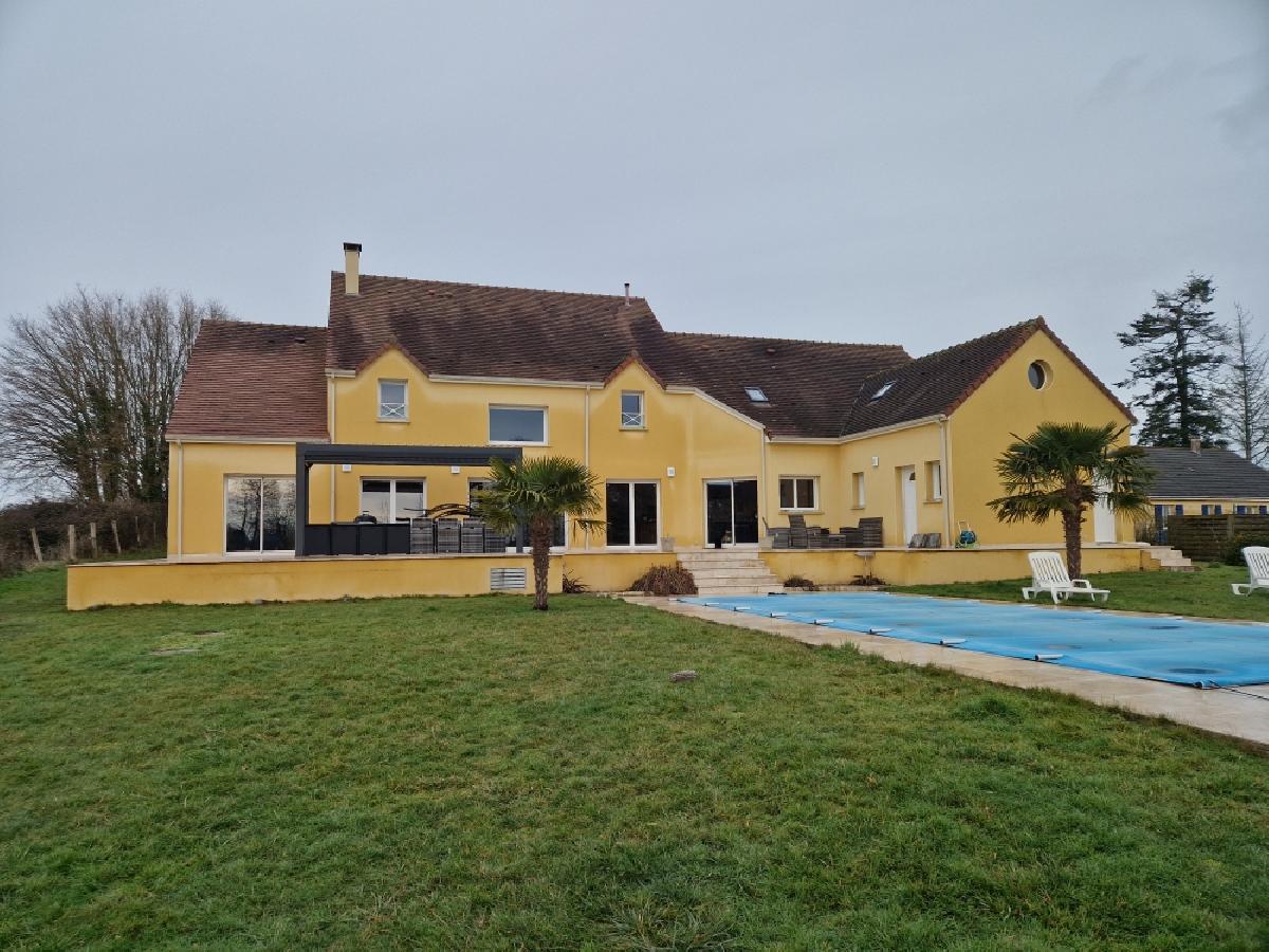 Maison à vendre, 325m², Manou