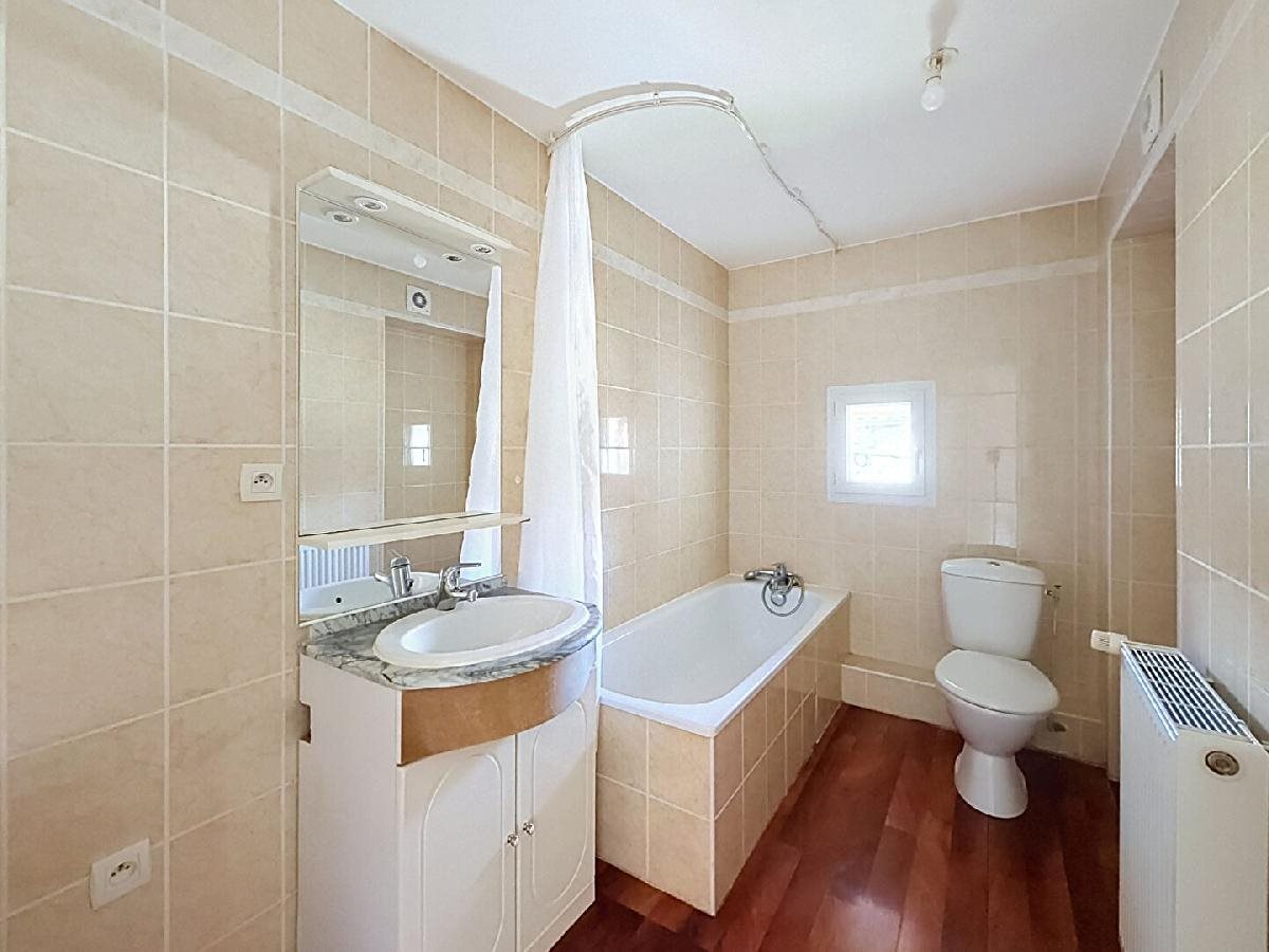 Maison à vendre, 67m², Azé