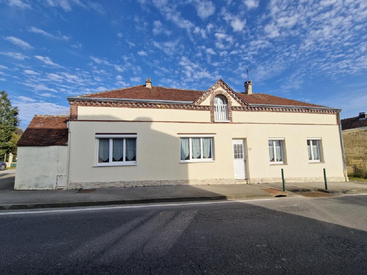 Maison à vendre, 203m², Belhomert-Guéhouville