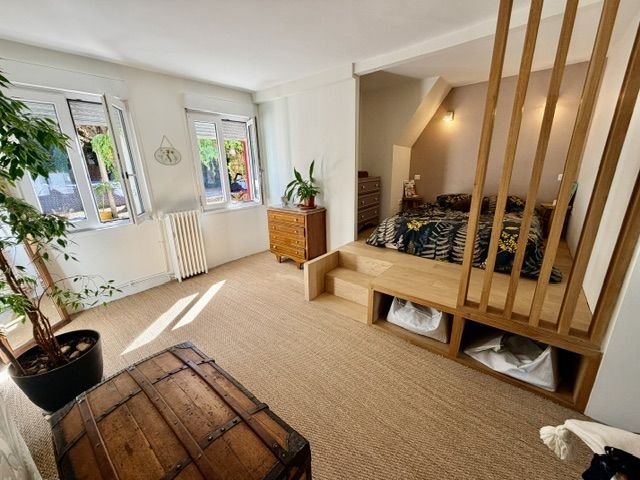 Maison à vendre, 213m², Saint-Julien-les-Villas