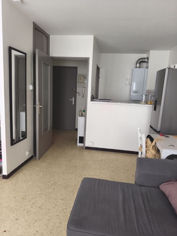 Appartement à louer, 33m², Nîmes