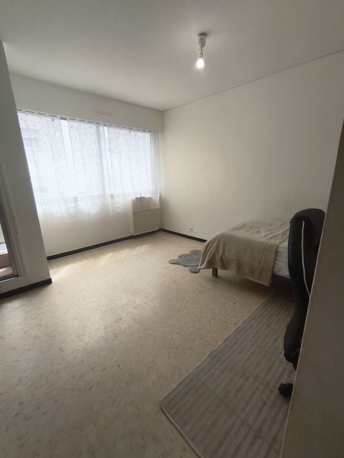 Appartement à louer, 33m², Nîmes