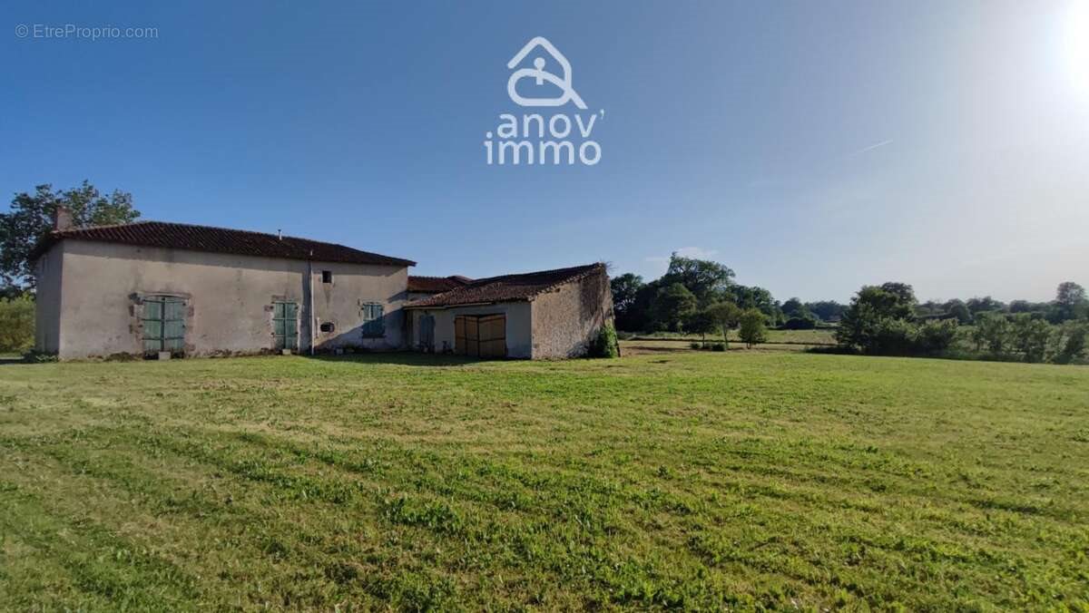 Maison à vendre, 70m², Saint-Martin-l'Ars
