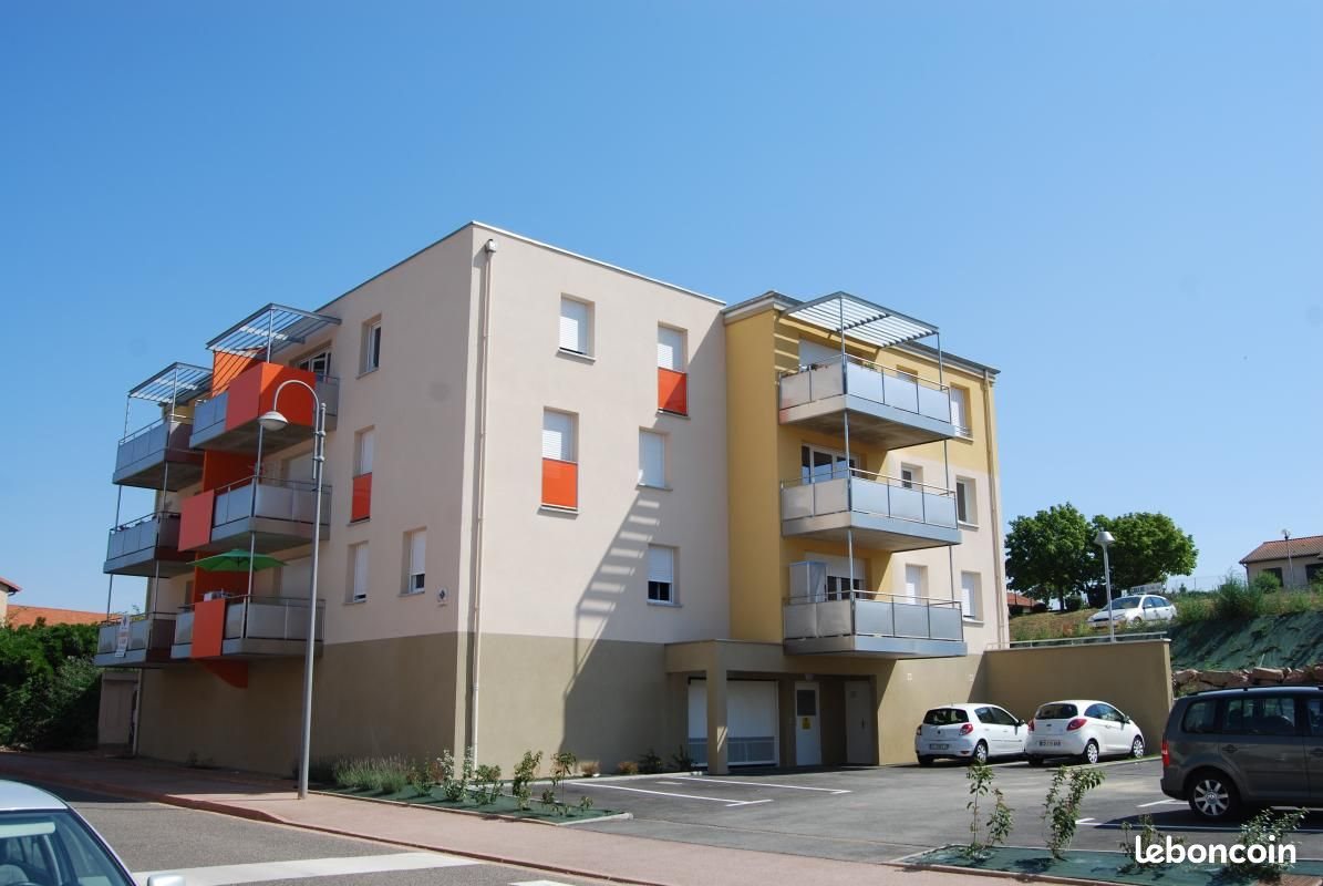 Appartement à louer, 72m², Neulise